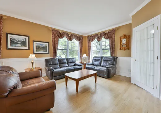 Maison à vendre - 311 Rue François-Baillairgé, Laval (Sainte-Rose), H7L 5H3