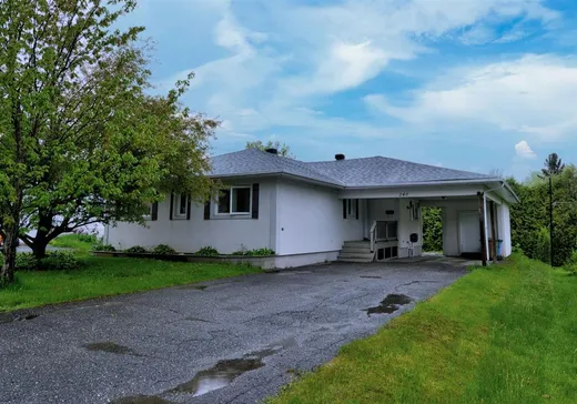 House for sale - 240 Rue Simoneau, Windsor, J1S 2V3