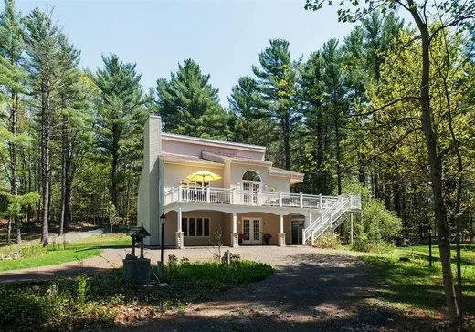 Two or more stories for sale - 2298 Rue du Petit-Prêcheur, Magog, J1X0M8