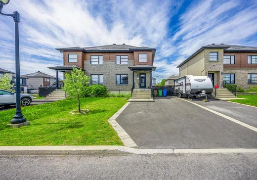 Maison à étages à vendre - 3104 Rue des Oeillets, Marieville, J3M0E7