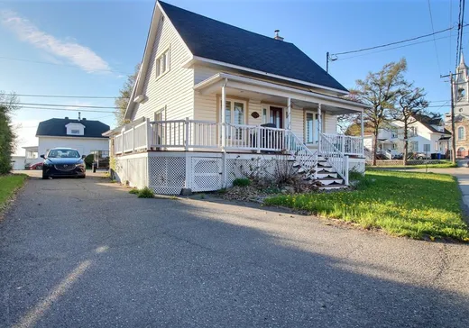 Maison à étages à vendre - 324 Rue Principale, Saint-Antonin, G0L2J0