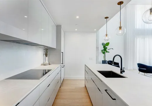 Condo for sale - 1910 Rue des Bassins, Montreal (Downtown), H3J 1S5