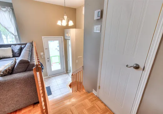 Maison à vendre - 7555 Boul. St-Martin O., Laval (Sainte-Dorothee), H7X 3S6