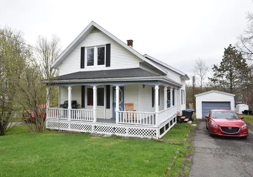 Two or more stories for sale - 5 Rue Principale O., Rimouski, G0K1T0