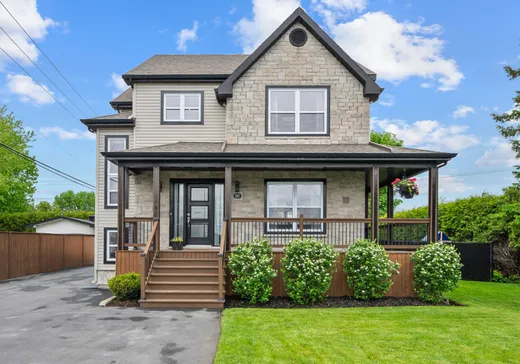 Maison à étages à vendre - 102 Rue Deland, Saint-Jean-sur-Richelieu, J2Y1M2