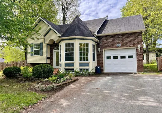 Bungalow for sale - 73 Rue des Nations, Victoriaville, G6P7K7