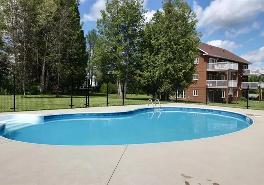 Condo à vendre - 484 Rue Apollo, Pohénégamook, G0L 1J0