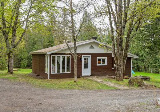 Two or more stories for sale - 391 Route La Fontaine, Entrelacs, J0T2E0