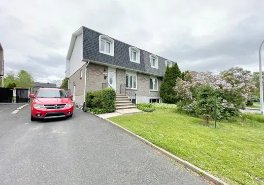 Two or more stories for sale - 1171 Rue Gadbois, St-Hubert, J4T3P1