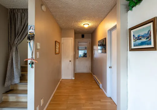 Maison à vendre - 306 Ch. de l'Anse-de-Roche, St-Fulgence, G0T 1Y0
