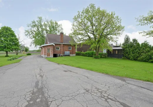 Maison à vendre - 1664 Boul. Ste-Marie, Salaberry-de-Valleyfield, J6T 6M2