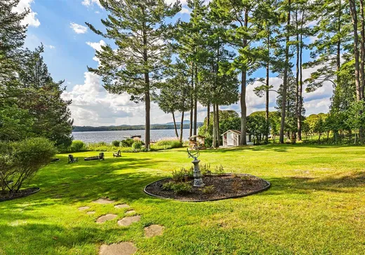 Maison à vendre - 2095 Ch. St-Jean, Magog, J1X 0Z8