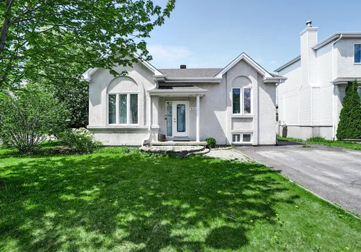 Maison à étages à vendre - 812 Rue des Vignobles, Lachenaie, J6W5V8