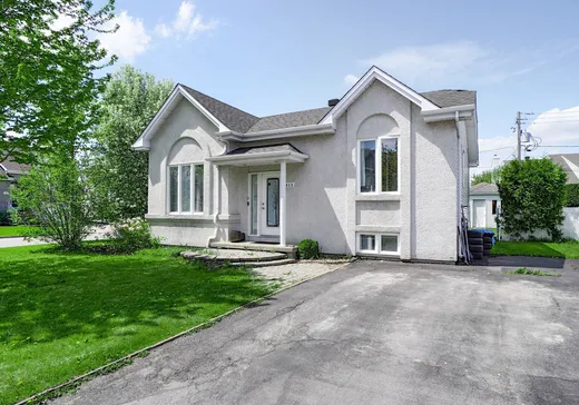 Maison à vendre - 812 Rue des Vignobles, Lachenaie, J6W 5V8