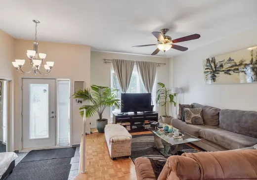 Maison à vendre - 812 Rue des Vignobles, Lachenaie, J6W 5V8