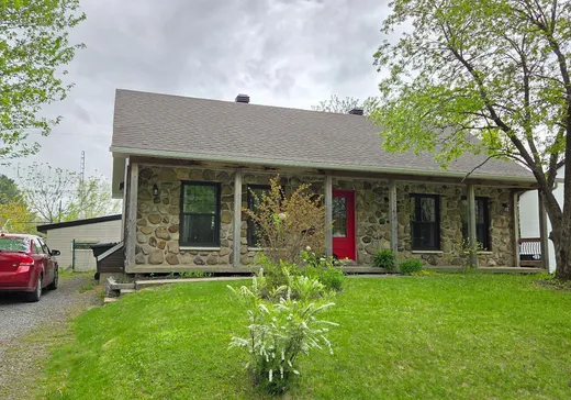 Maison à étages à vendre - 12 Rue Forand, Saint-Charles-Borromée, J6E6N6