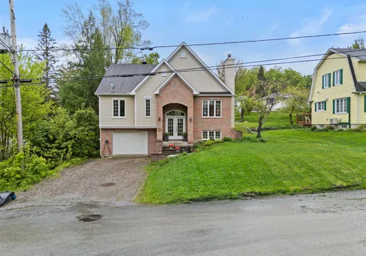Bungalow à vendre - 63 Rue Warren, Sherbrooke, J1M1P3