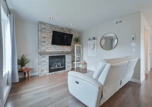 Maison à vendre - 265 Rue Jacques-Riopel, Massueville, J3R 0L9