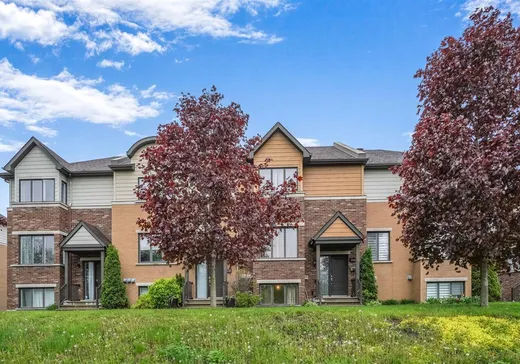 Maison à étages à vendre - 2048 Rue Bienville, Laval (Auteuil), H7H3E4