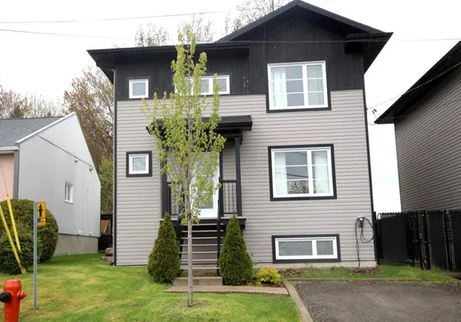 Maison à étages à vendre - 507 Rue des Bois-Francs, Lac-St-Charles, G3G2E3