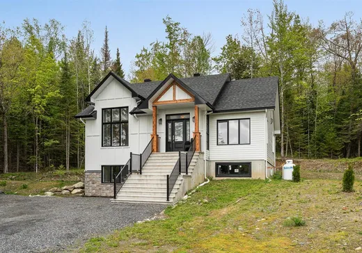 Bungalow à vendre - 657 Rue Bordeleau, Magog, J1X0M5