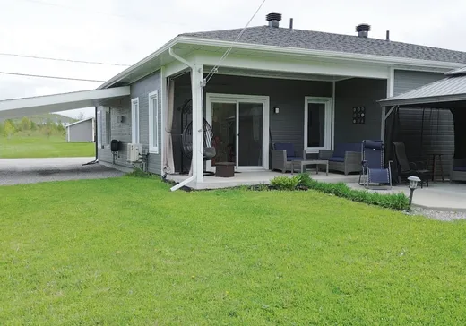 House for sale - 321 Rue de la Colline, Mont-Laurier, J9L 3G4