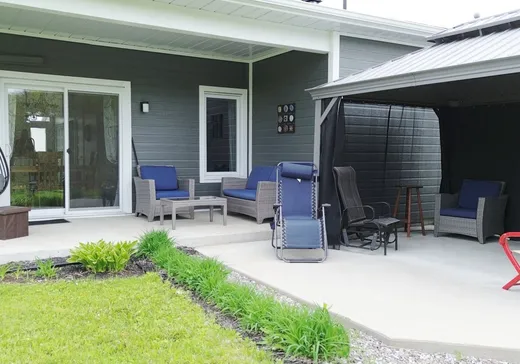 House for sale - 321 Rue de la Colline, Mont-Laurier, J9L 3G4