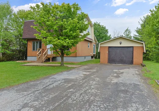 Two or more stories for sale - 47 Rue Colette S., Rigaud, J0P1P0