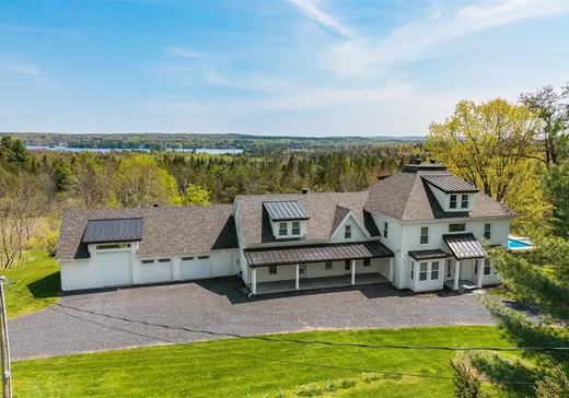 Maison à étages à vendre - 1402 Ch. des Pères, Magog, J1X5R9
