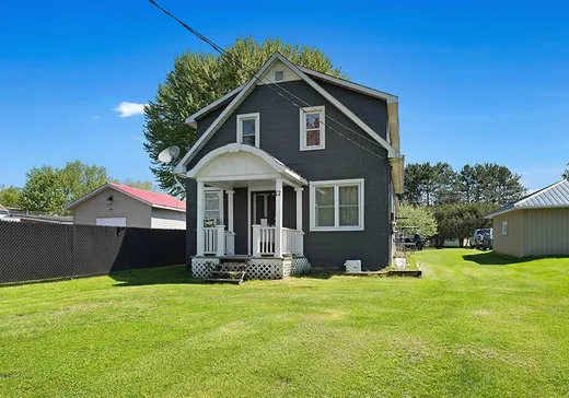 House for sale - 12 Rue McFarlane, Campbell's Bay, J0X 1K0