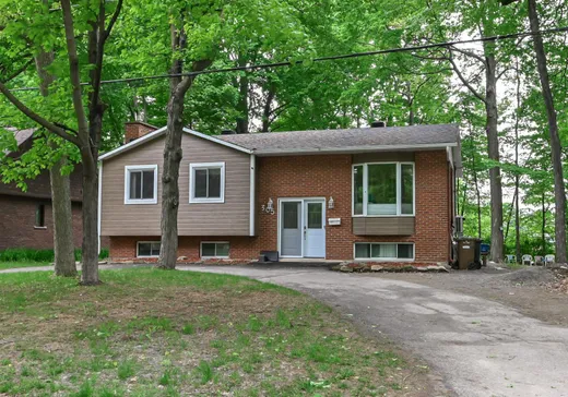 House for sale - 305 Rue Elizabeth, Deux-Montagnes, J7R 3T2