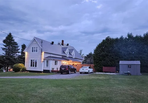 Maison à vendre - 84 Route 147, Coaticook, J1A 2S2
