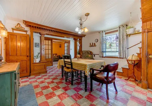Maison à vendre - 166 Av. de Yamaska, St-Denis-Sur-Richelieu, J0H 1K0