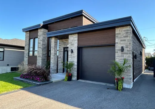 Maison à vendre - 4610 Rue Chauveau, Sherbrooke, J1L 0H9