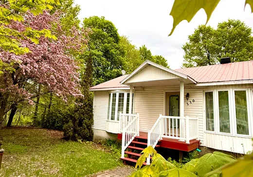 Two or more stories for sale - 116 Rue Morency, St-Lin, J5M1K3