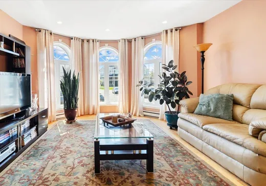 Maison à vendre - 7776 17e Avenue, Laval (Laval-sur-le-lac), H7R 6H7
