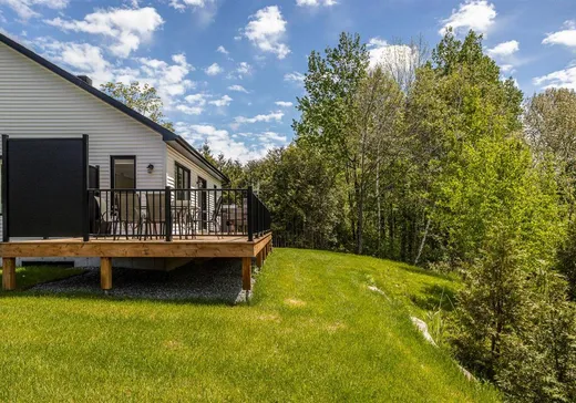 Maison à vendre - 144 Rue Beaudoin, Magog, J1X 5C3
