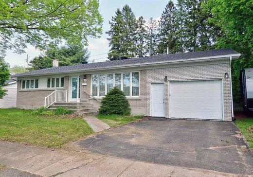 Bungalow for sale - 4215 Rue Papineau, Trois-Rivières, G8Y1P6