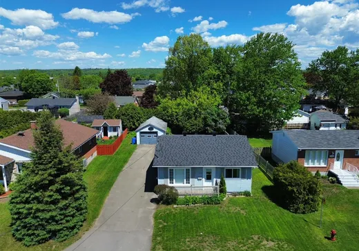House for sale - 175 Rue des Pins, Lachute, J8H 1B4