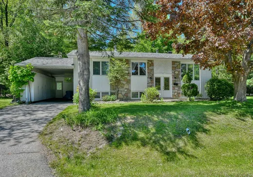 Maison à vendre - 1 Av. de Bar-le-Duc, Bois-des-Filion, J6Z 2W1