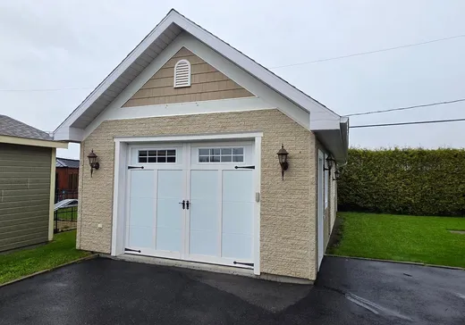 Maison à vendre - 1 Rue des Plateaux, Rivière-du-Loup, G5R 0A6