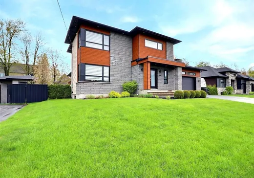 Maison à vendre - 118 Rue du Grand-Duc, St-Apollinaire, G0S 2E0