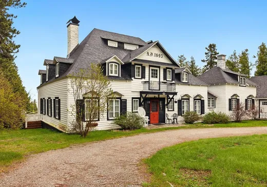 Maison à vendre - 445 Ch. des Falaises, La Malbaie, G5A 2V4