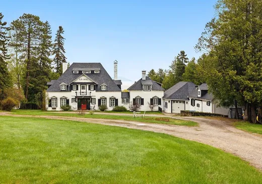 Maison à vendre - 445 Ch. des Falaises, La Malbaie, G5A 2V4
