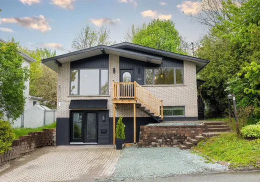 Maison à vendre - 811 Rue de la Ste-Famille, Fleurimont, J1E 1T5