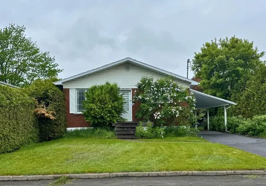 Bungalow à vendre - 85 121e Avenue, Drummondville, J2B7G1