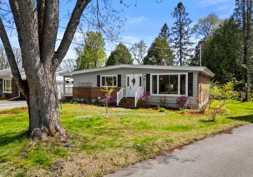 Maison à vendre - 13 Rue Elmwood, Lennoxville, J1M 1Y2