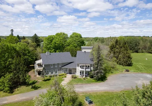 Maison à vendre - 319 Ch. de la Rivière, Saint-Félix-de-Kingsey, J0B 2T0