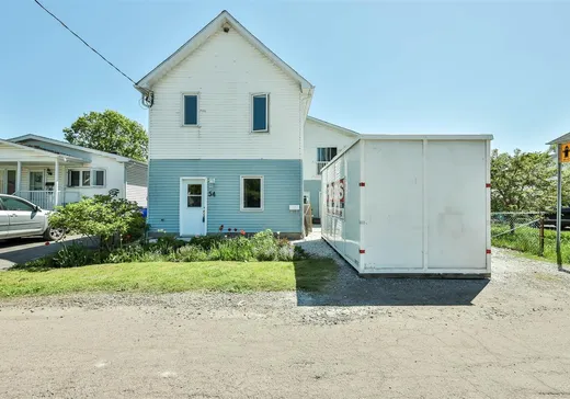 Two or more stories for sale - 54 Rue Côté, Aylmer, J9H2B1