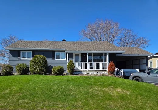 Maison à étages à vendre - 199 Rue Fillion, Matane, G4W3T8